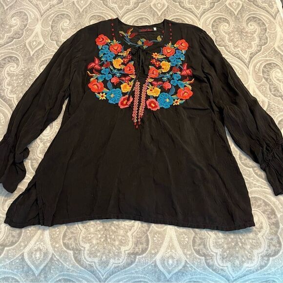 Johnny Was embroidered blouse - Picture 1 of 5